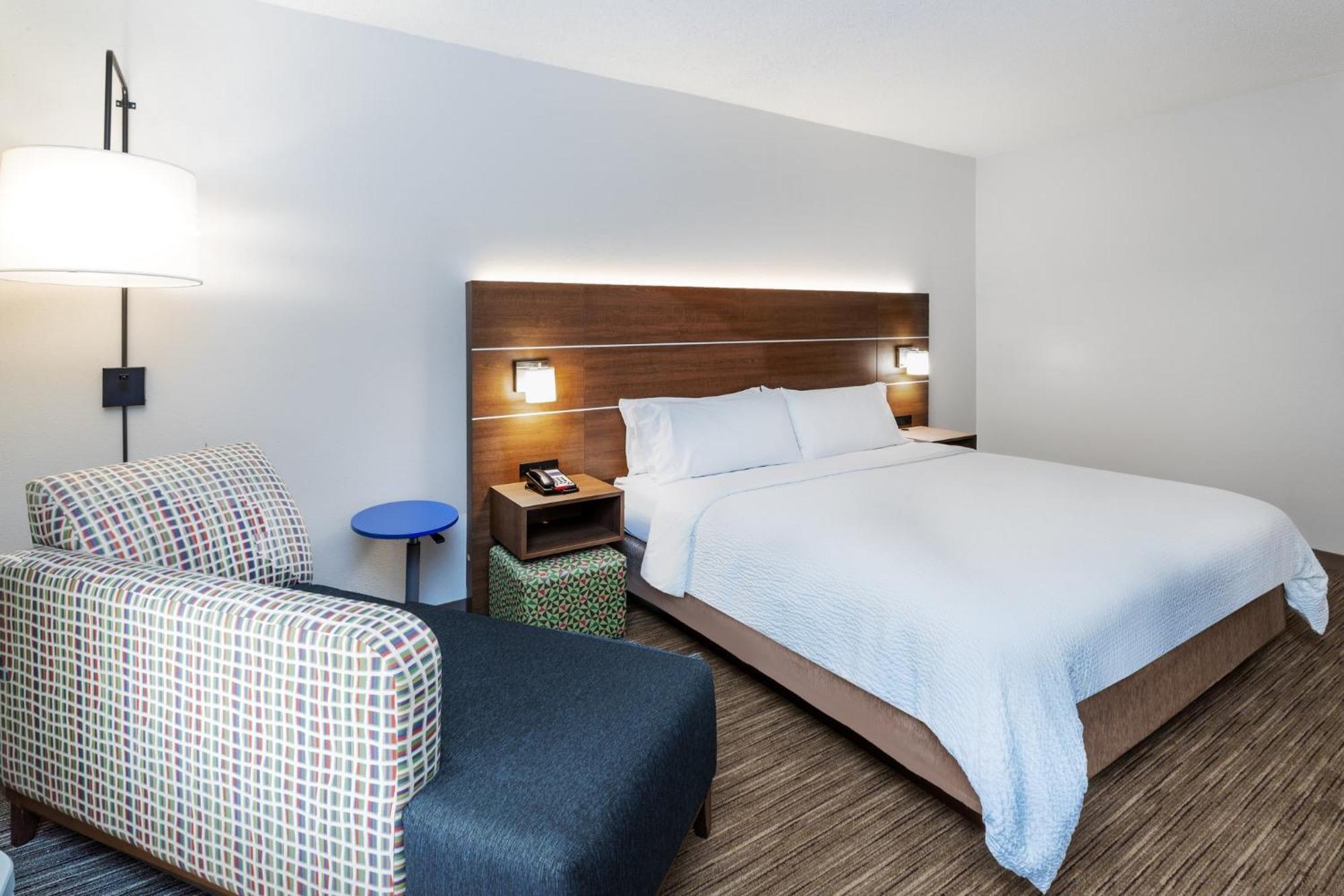 Holiday Inn Express & Suites Sulphur - Lake Charles By Ihg Exterior foto