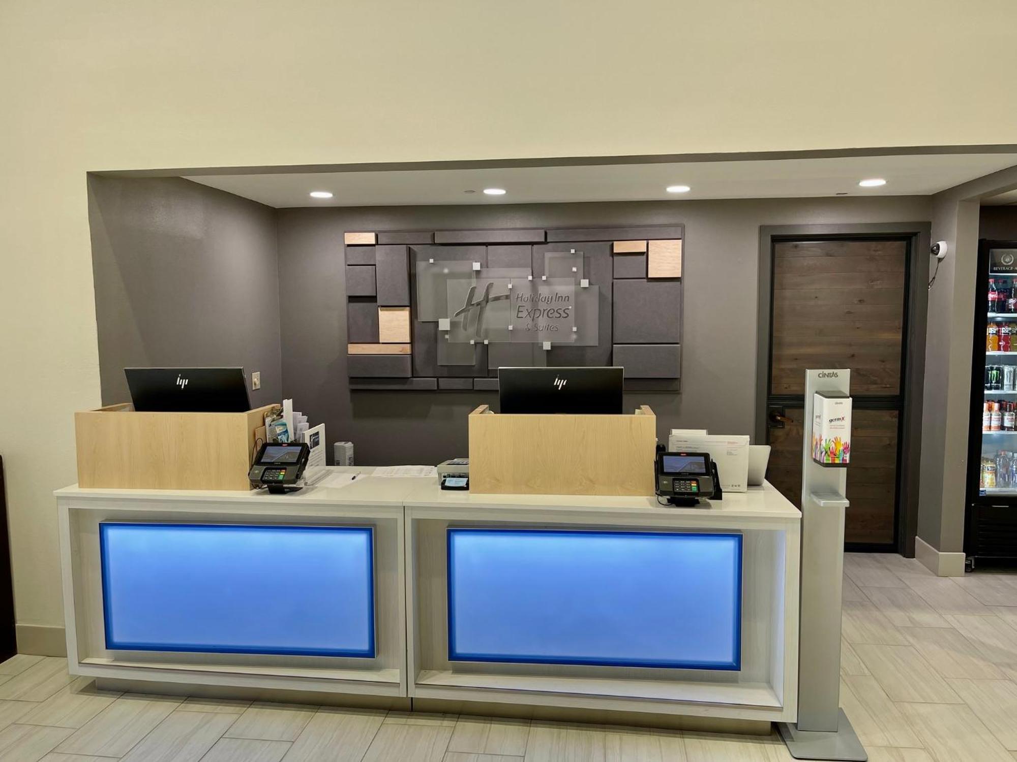 Holiday Inn Express & Suites Sulphur - Lake Charles By Ihg Exterior foto